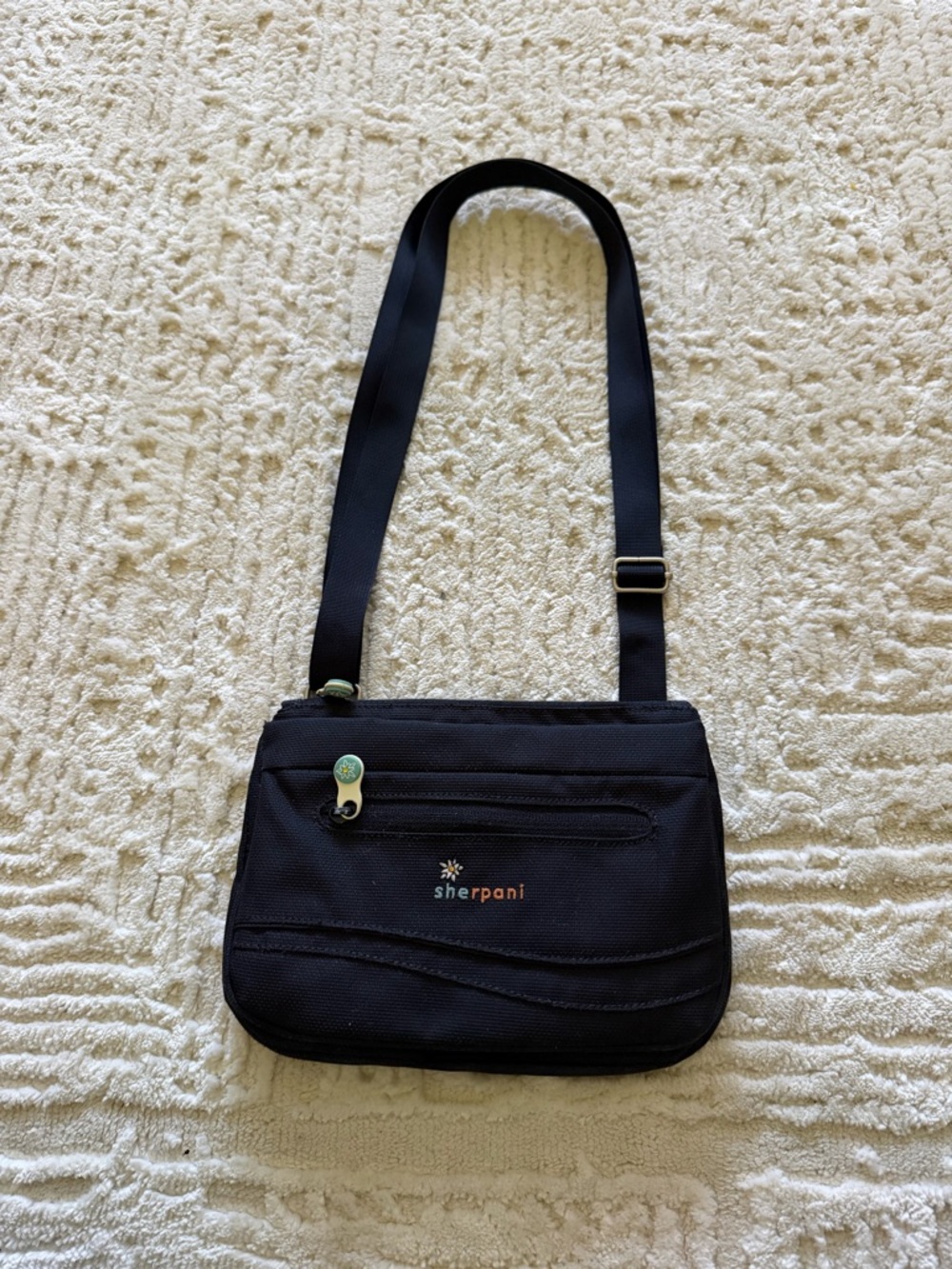 Sherpani Black Compact Crossbody Shoulder Bag